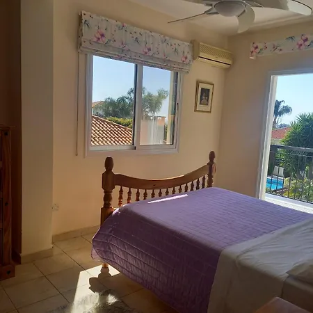 Penny Villa Pissouri