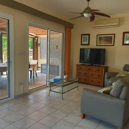 Penny Villa *