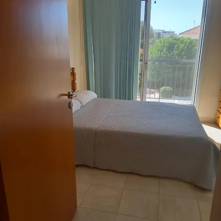 Penny Villa